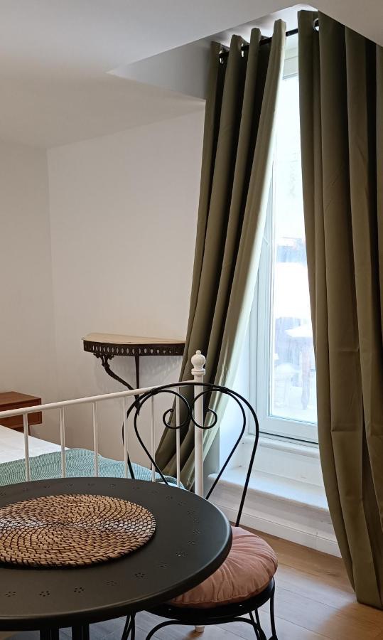 M&R Apartments I โคเปร์ ภายนอก รูปภาพ